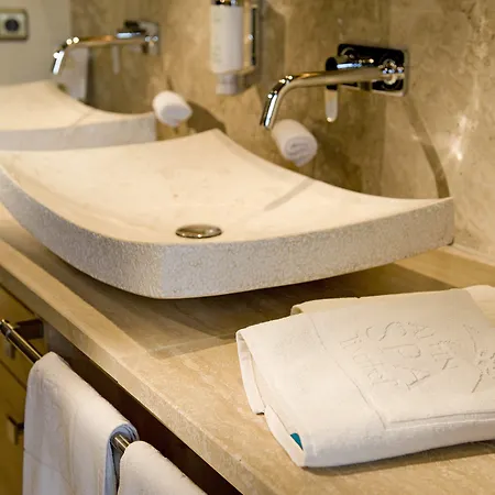 Alpin Tuxerhof Hotel 5*