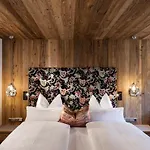 Hotel Alpin Tuxerhof 5*