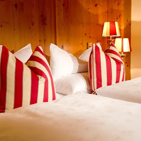 Alpin Tuxerhof Отель