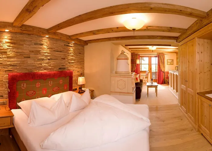 Отель Alpin Tuxerhof Тукс