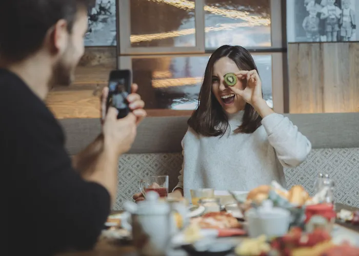 Alpin Tuxerhof Отель Тукс